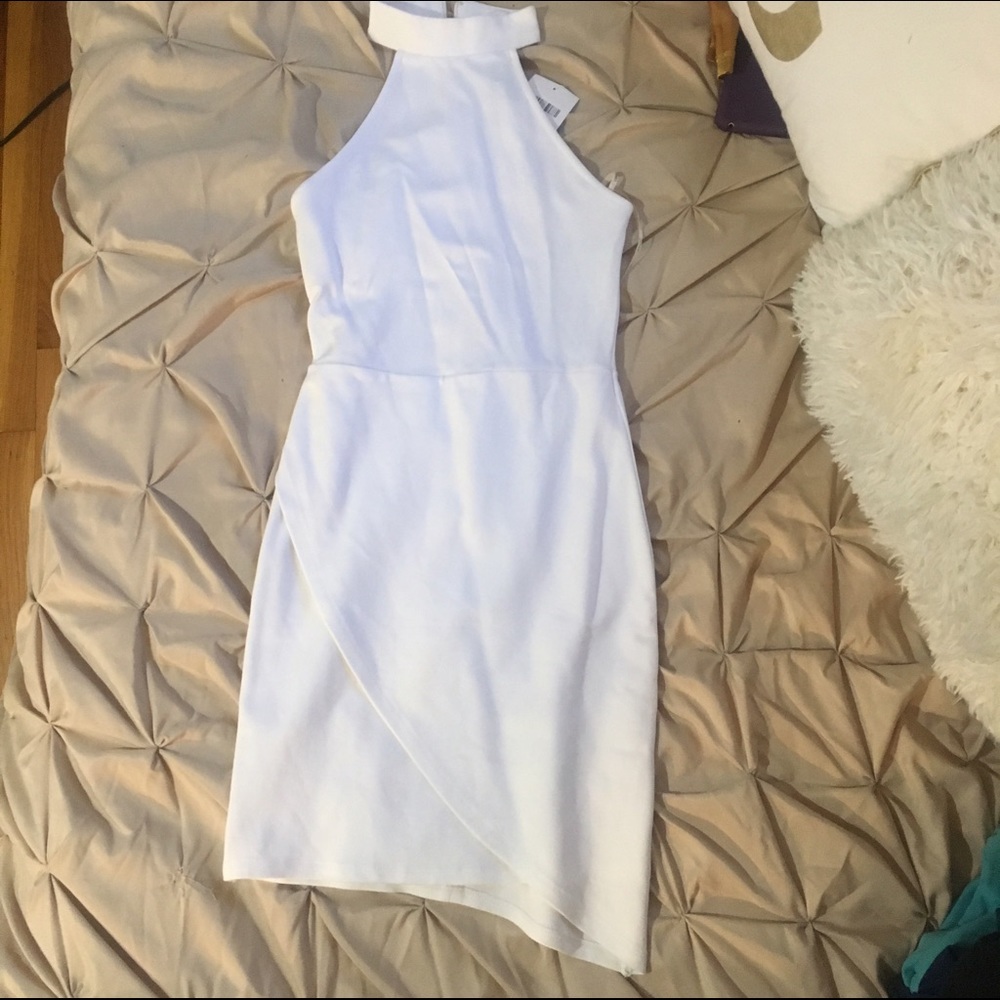 White high neck dress